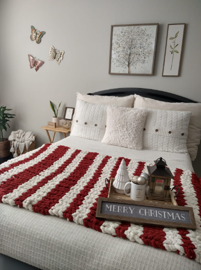 CANDY CANE RED AND WHITE COZY BLANKET