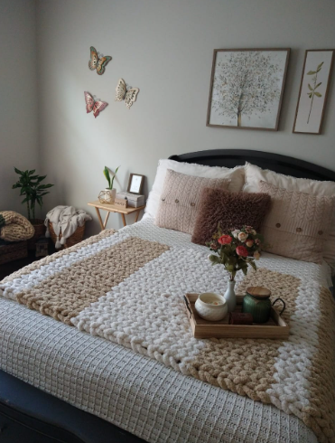 Natural Button Knit Throw PilloW